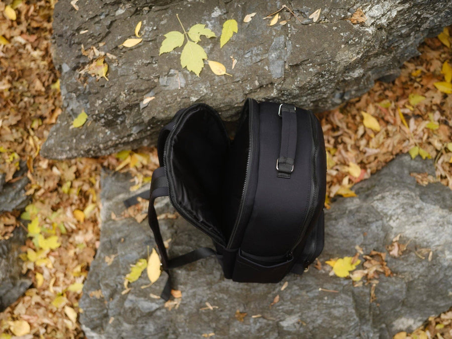 Roam Līte™ Neoprene Backpack
